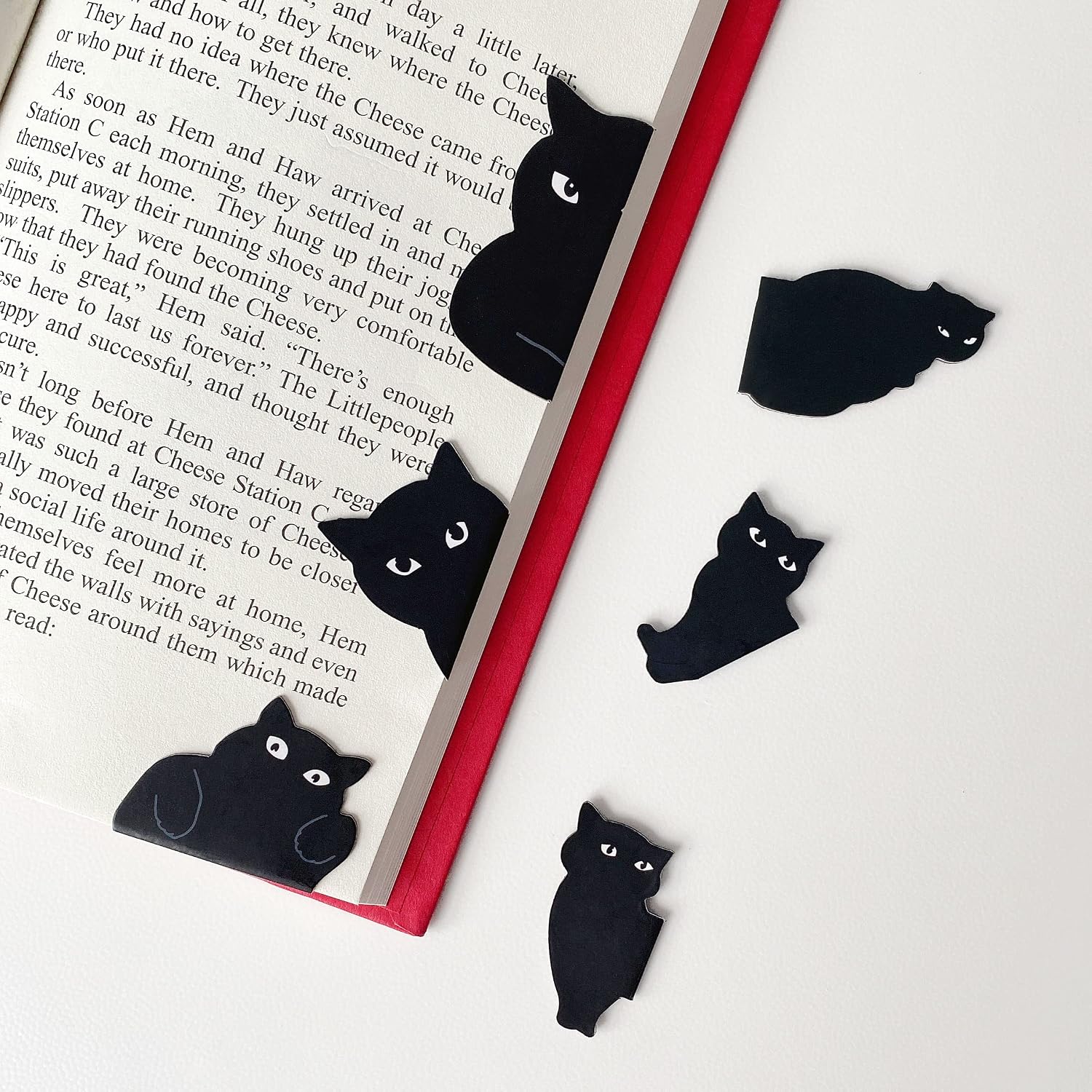 yasest Magnetic Bookmarks - 6 Pieces Assorted Cute Book Markers Clip Set for Women Teachers Students Book Lovers Reading, for School Office Home Supplies, Kawaii Cat Magnet Page Markers | Ideal Gift for Women Teacher Workmates Friends Readers, Cute School Office Home Supplies, Bookish Gift for Reading Six Black Cat Bookmarks